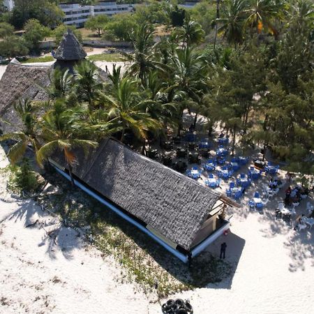 The New Big Tree Beach Resort Mombasa Dış mekan fotoğraf